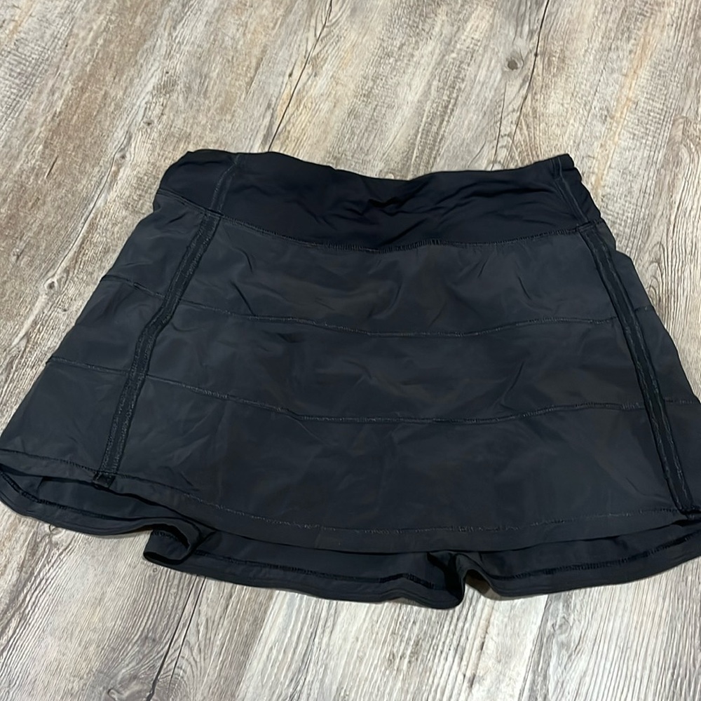 lululemon black skirt